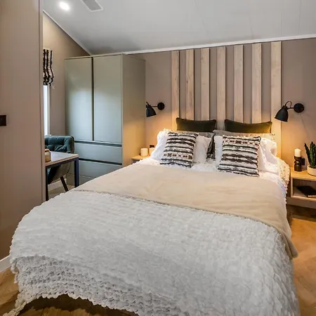 منتزه العطل Snainton Luxury *